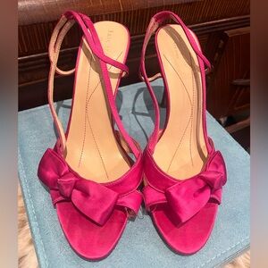 *LIKE NEW* Kate Spade bow heels